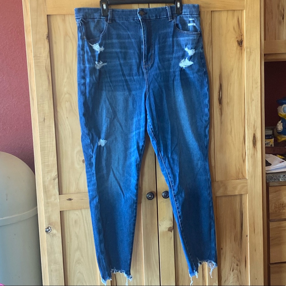 18 American Eagle Next Level Stretch